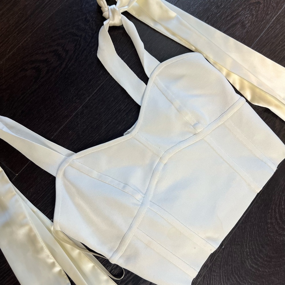 BCBGMAXARIA Bandage Top With Ribbons Size XS - Off White